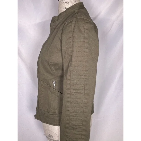 Star Wars Rogue One Jyn Erso Hot Topic Green Rebel Jacket Juniors Size SMALL - Picture 5 of 12